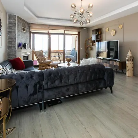 Vip In Beylik Duzu With Sea View Hotel Istanboel